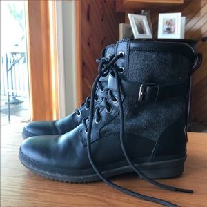 UGG Kesey boots